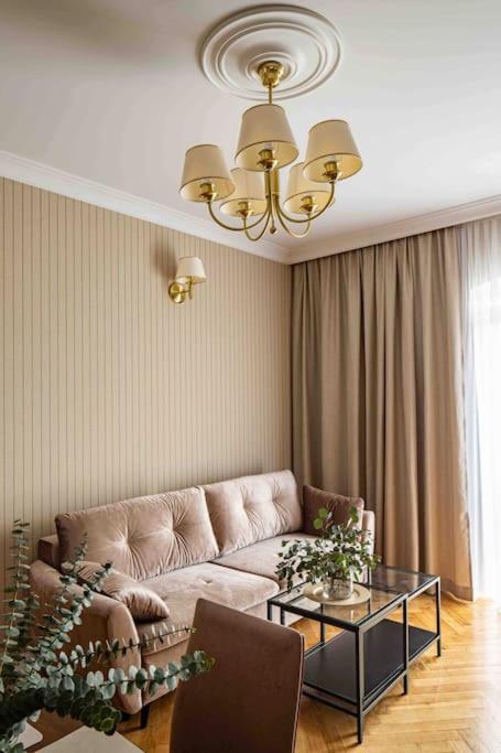 Wyzwolenia , Lazienki Park & Zbawiciela Sq. 2' Apartament Warszawa