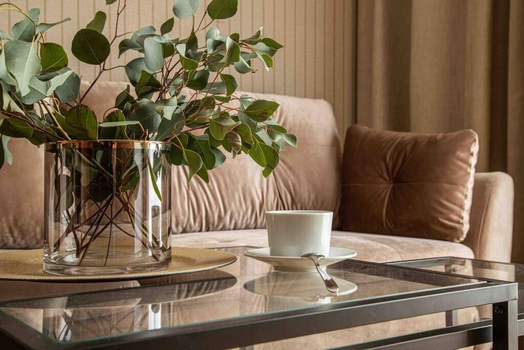 Apartment Wyzwolenia , Lazienki Park & Zbawiciela Sq. 2' Warsaw